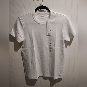 NWT Uniqlo Women's White T-Shirt